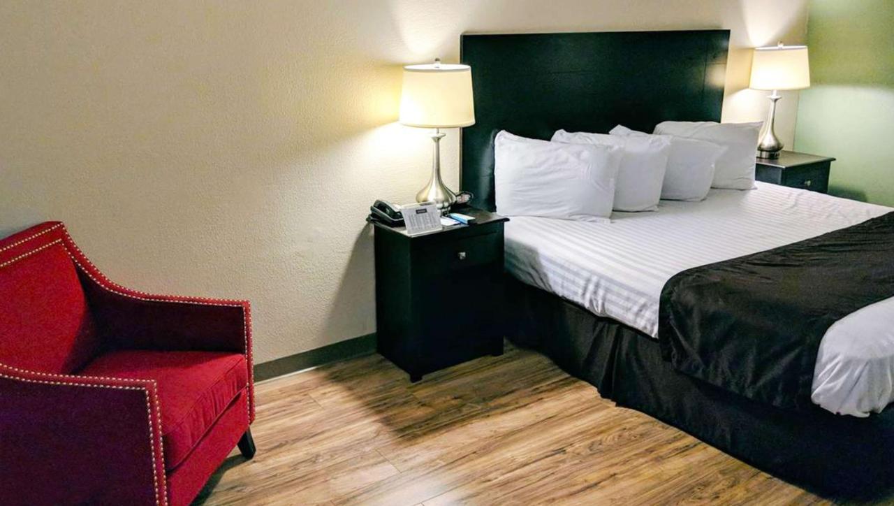 סנט פרנציסוויל Hotel Francis מראה חיצוני תמונה